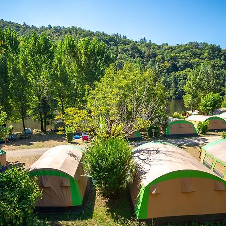 Camping Le Chateau Du Gibanel Saint-Martial-Entraygues Екстер'єр фото