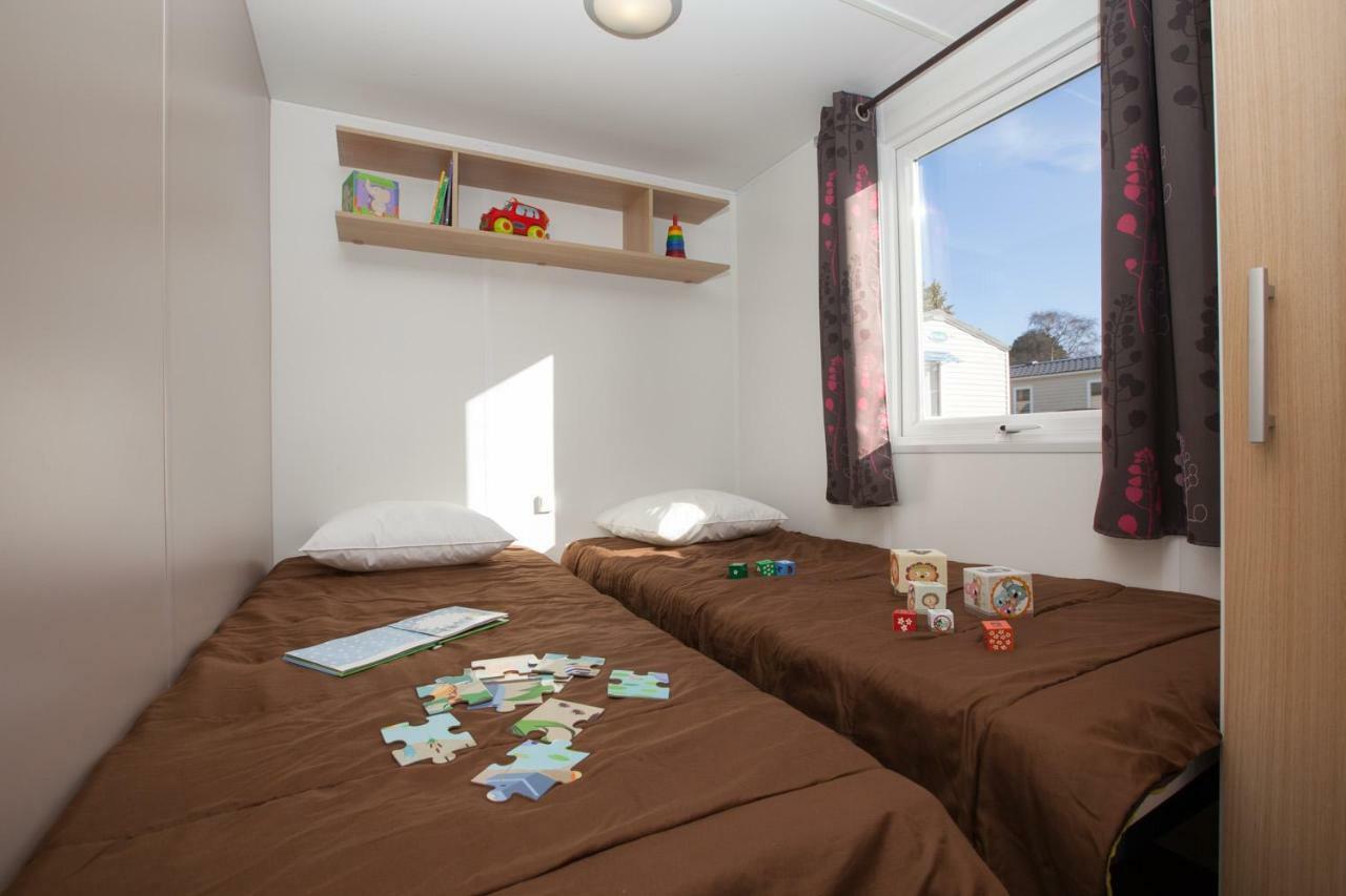 Camping Le Chateau Du Gibanel Saint-Martial-Entraygues Екстер'єр фото
